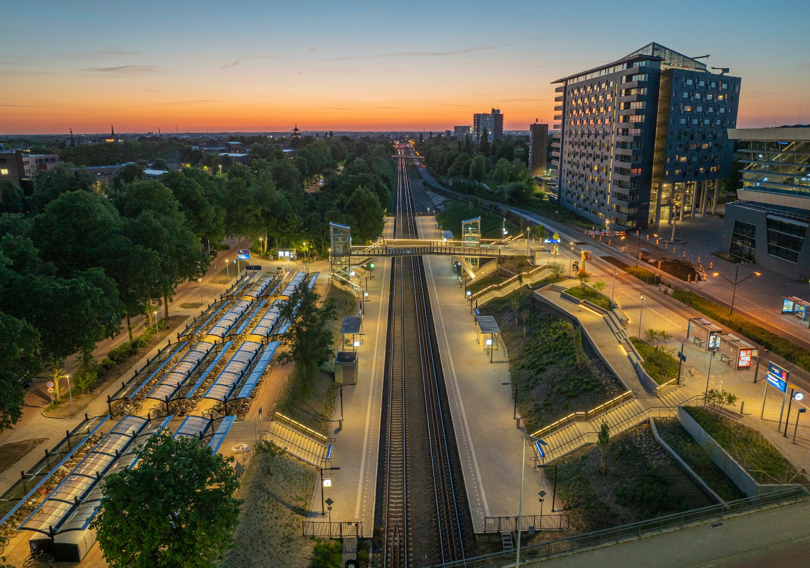 Afb: Station Nijmegen-Heyendaal vernieuwd 1