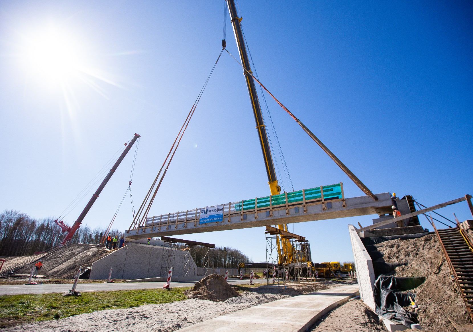 Afb: Voetgangersbrug over de N306 3.3