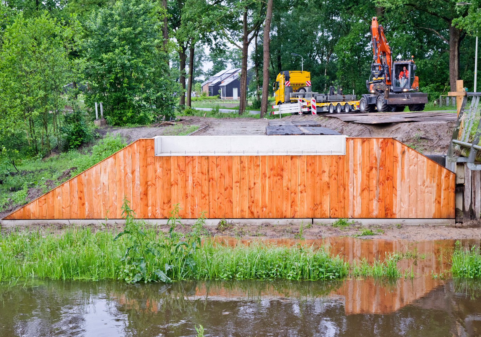 Afb: Betonnen fietspad en fietsbrug in Wierden 2.3